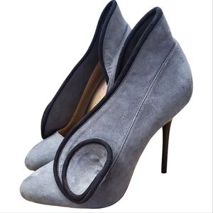 Paris Hilton Gray Floral Stiletto Heels size 6